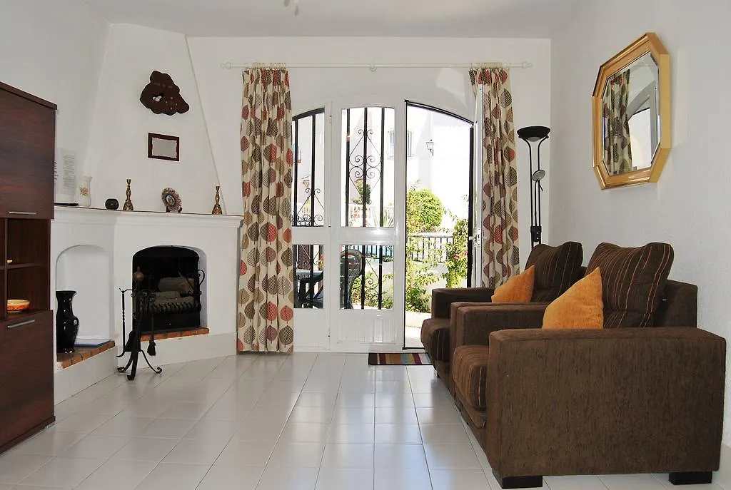 펜션 Los Pinos 25 Villas Casasol 네르하