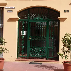 https://apartment-carabeo-2000-nerja.hotelsinnerja.org